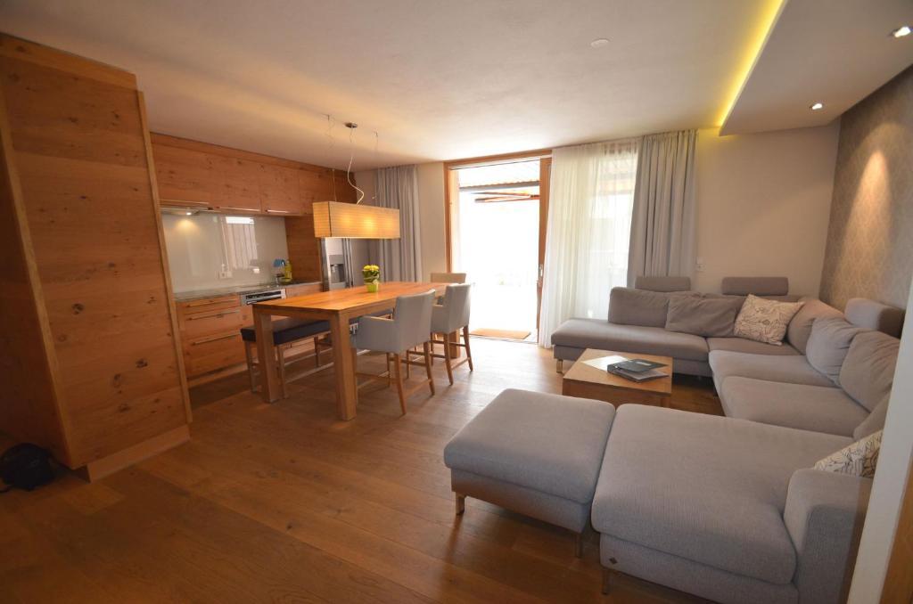 Zell City Exclusive Lodges *